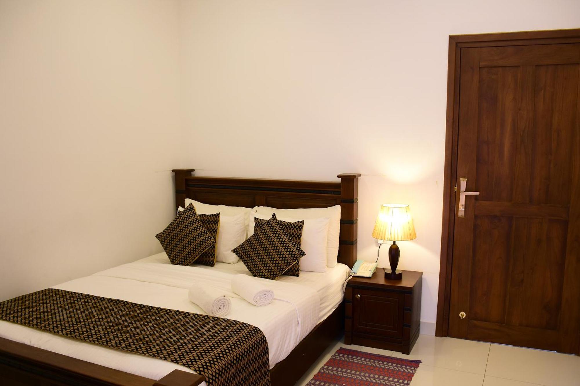 Hotel Bamiyan Kandy Buitenkant foto