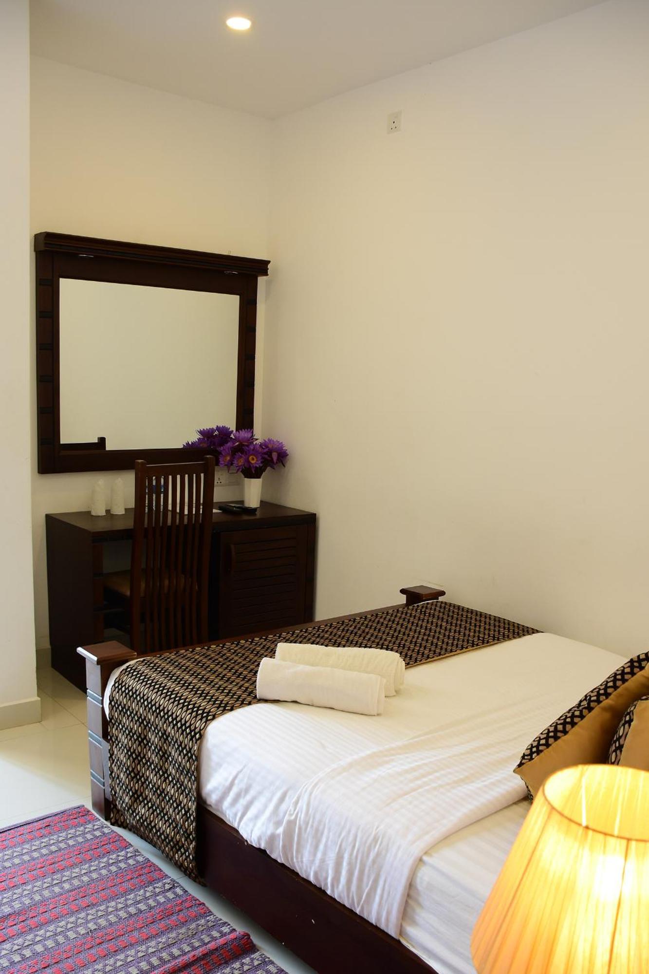 Hotel Bamiyan Kandy Buitenkant foto